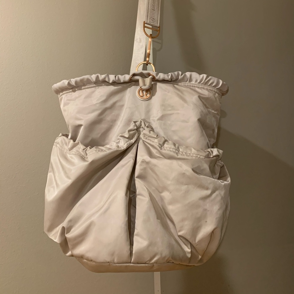Lululemon gym bag